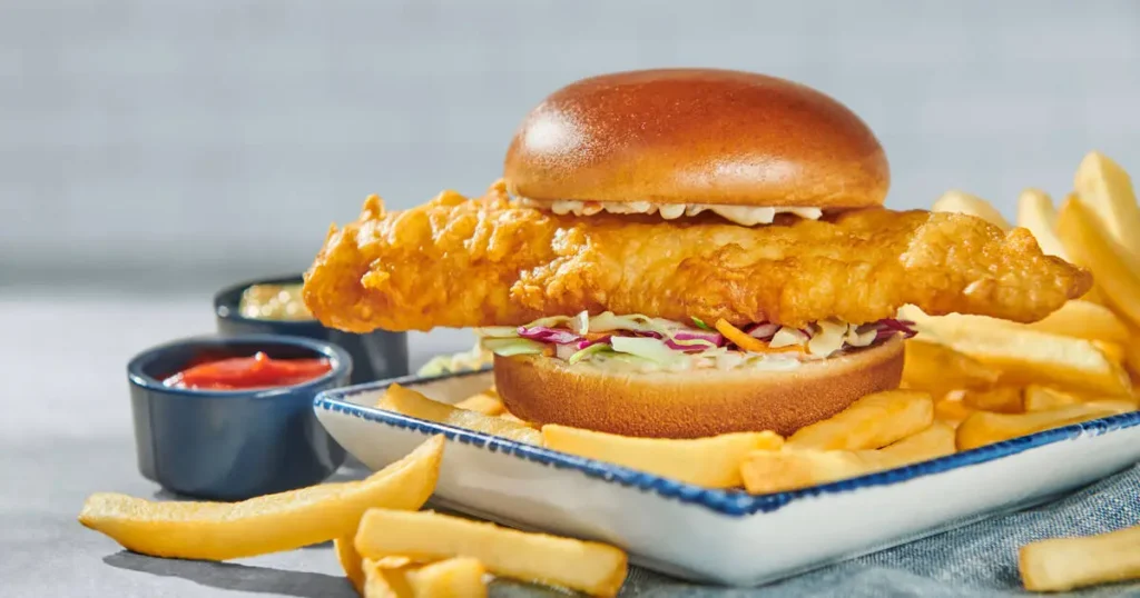 Red Lobster lunch menu prices 2026 showing shrimp bowl fish combo and seafood lunch deals under 15 dollars