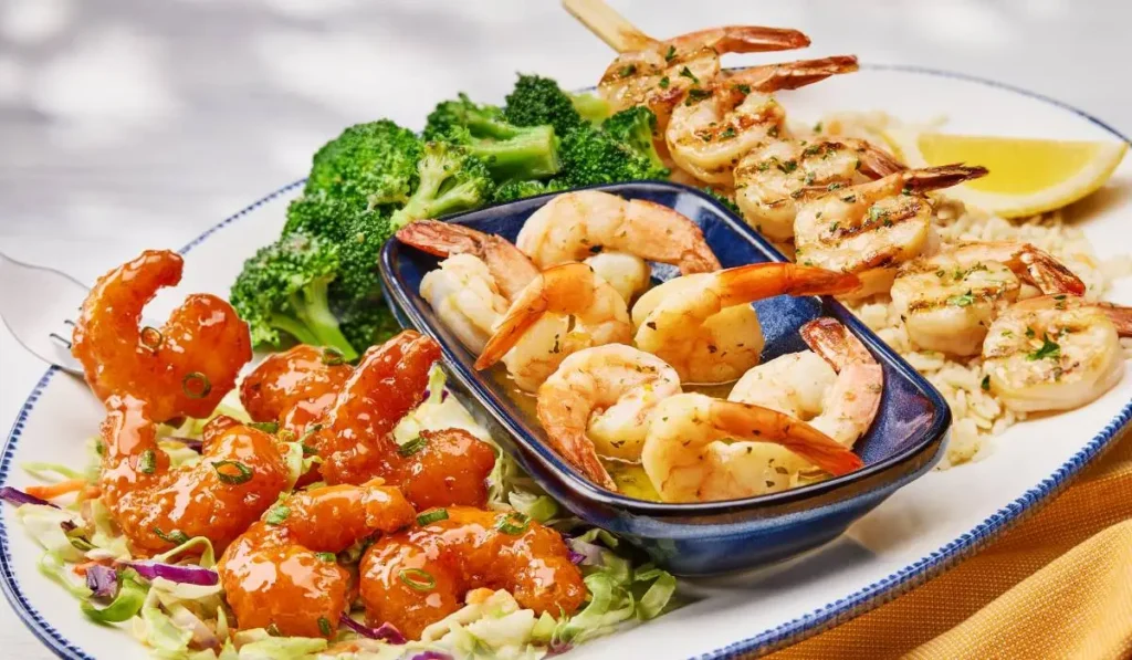 Crispy dragon shrimp served with spicy dragon shrimp sauce and crunchy golden shrimp in restaurant-style seafood presentation