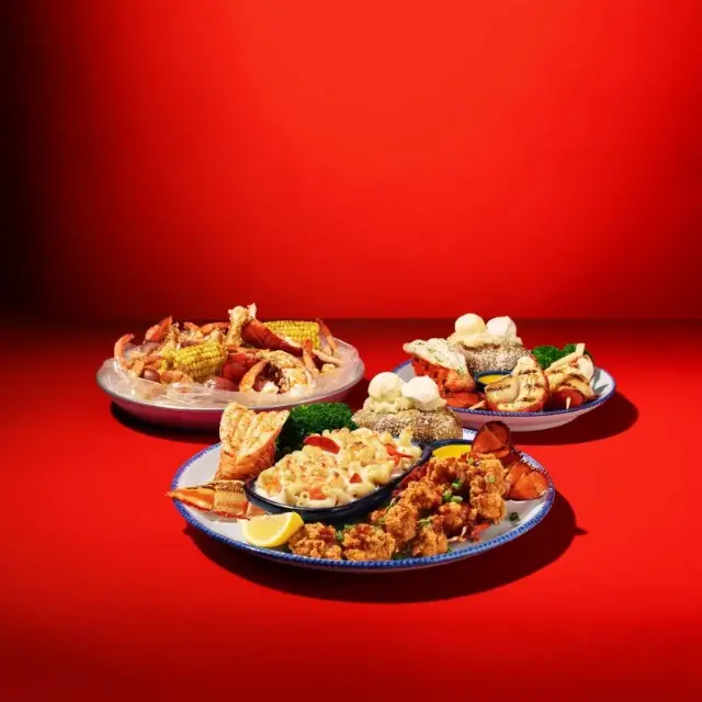 Red Lobster Lobster Dip 2026 creamy seafood appetizer with melted cheese and lobster